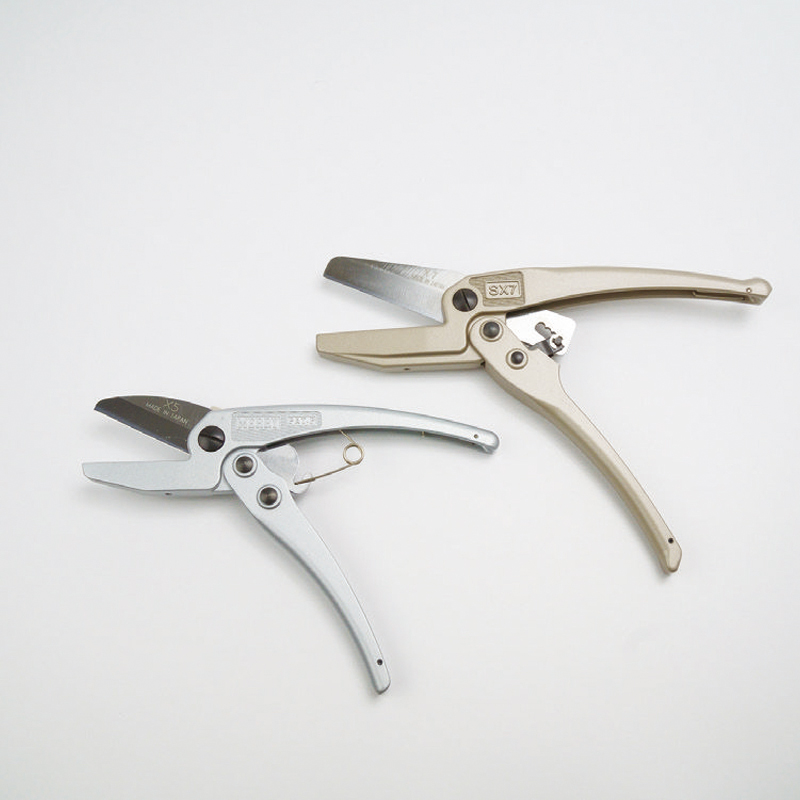 Gardening Tools In Japan - مقص ياباني ميروموتو ميري كاتر SX5