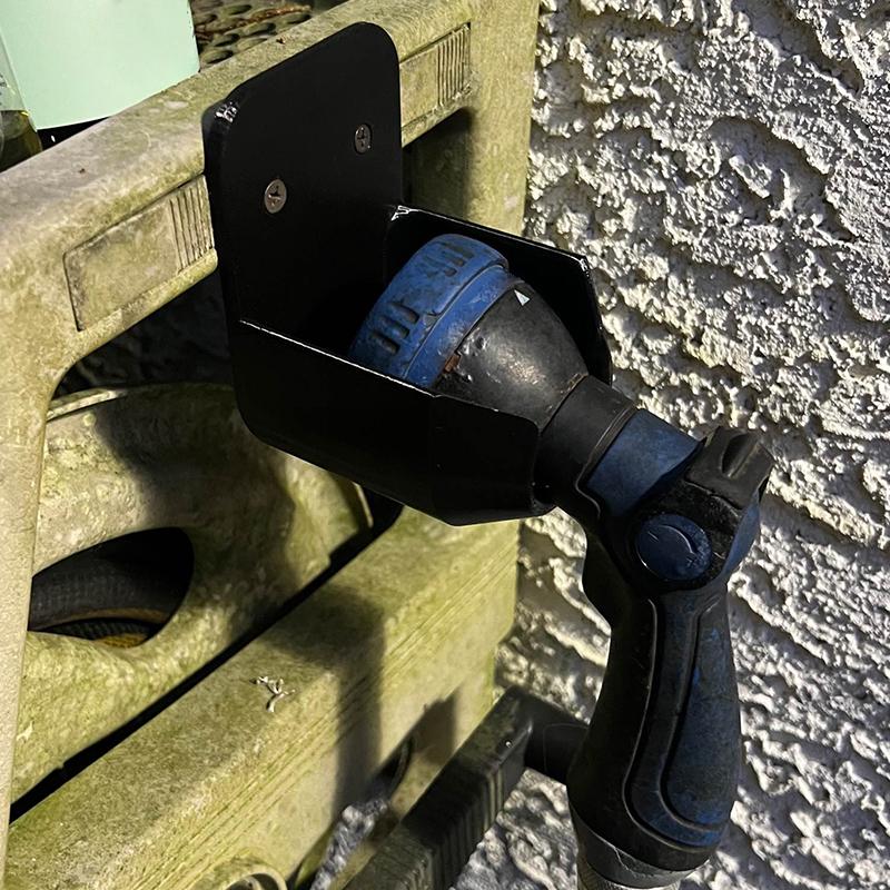 حامل فوهة خرطوم الحديقة المثبت - مراجعة Gardening Tools Storage وسعره
